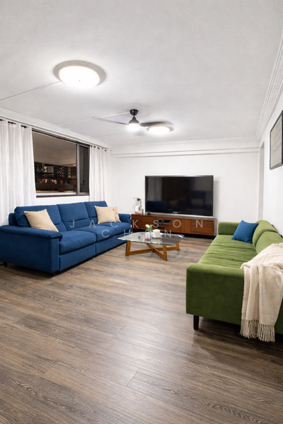 52 Teban Gardens Road HDB Flat For Sale at S$ 479,999 | PropertyGuru Singapore - Living Room