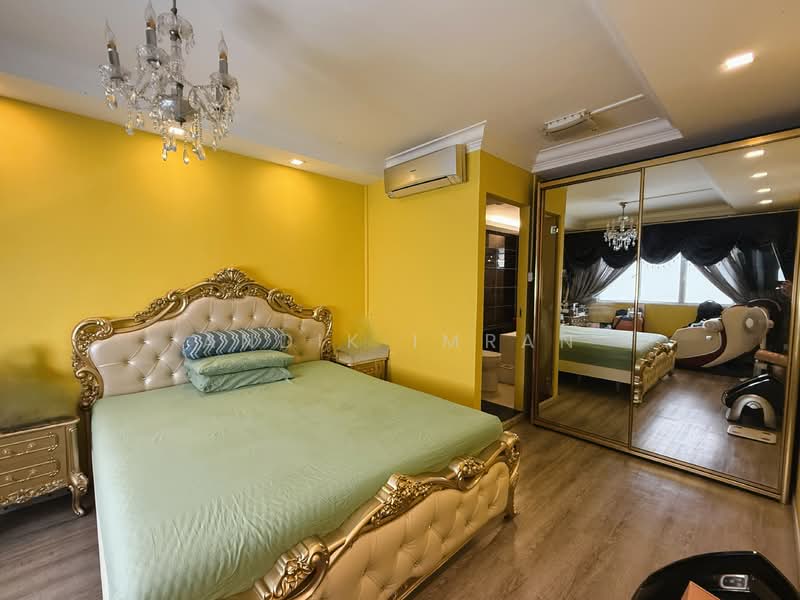 101 Pasir Ris Street 12 HDB Flat For Sale at S$ 900,000 | PropertyGuru Singapore - Bedroom