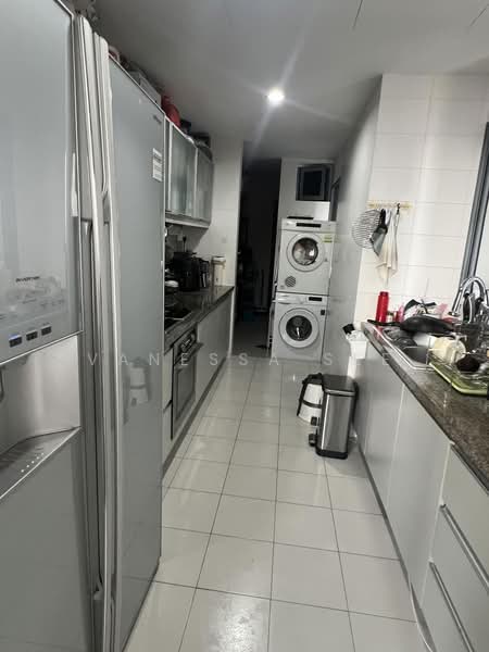 Urbana, 1 River Valley Close, Room Rental, 150 sqft, Condominium For Rent, by Vanessa See, 500058512 - Kitchen - PropertyGuru.com.sg