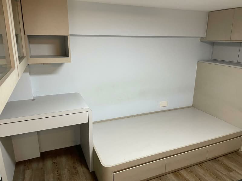 The Greenwich Condominium For Sale at S$ 1,200,000 | PropertyGuru Singapore - Bedroom