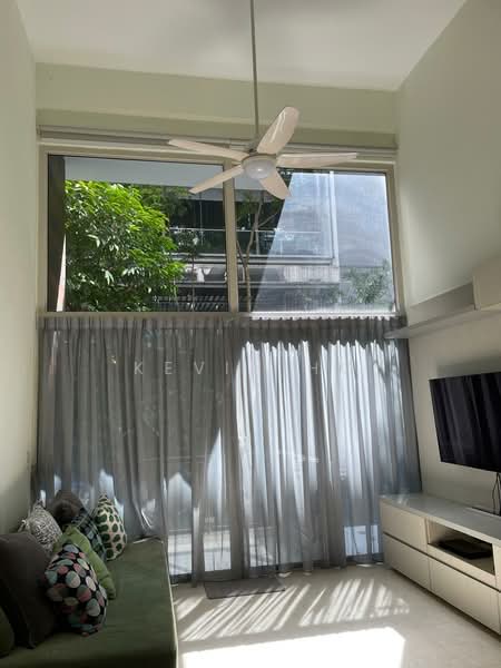 The Greenwich Condominium For Sale at S$ 1,200,000 | PropertyGuru Singapore - Living Room