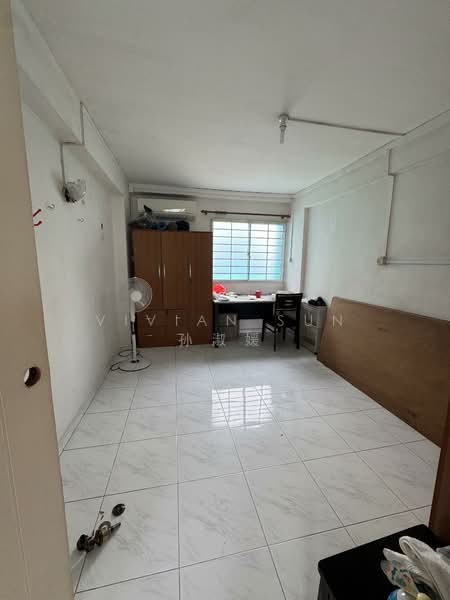 175 Woodlands Street 13 HDB Flat For Sale at S$ 700,000 | PropertyGuru Singapore