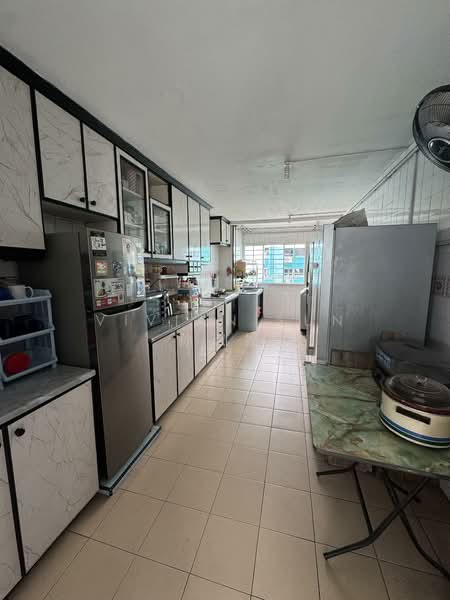 175 Woodlands Street 13 HDB Flat For Sale at S$ 700,000 | PropertyGuru Singapore