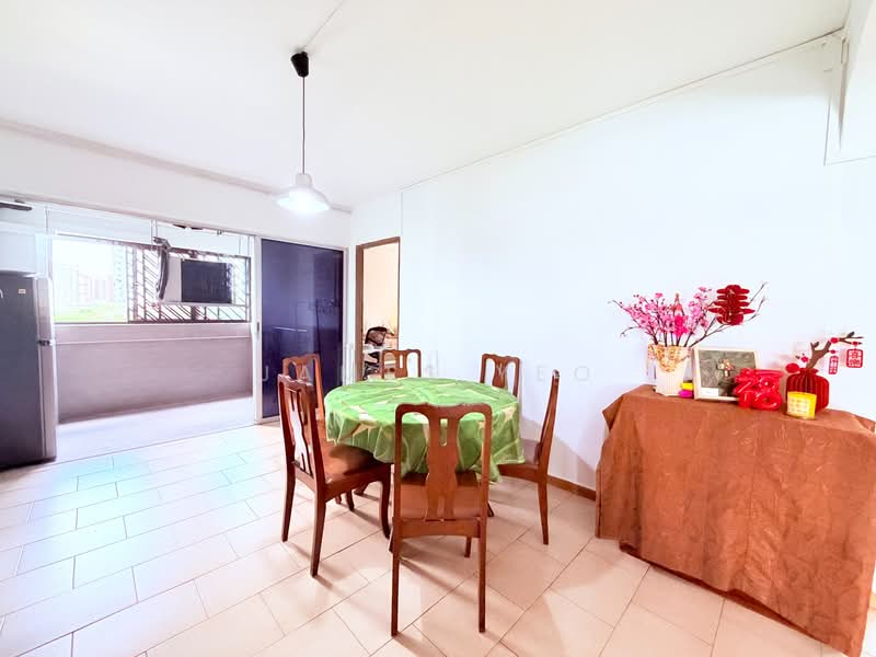 9 Jalan Rumah Tinggi HDB Flat For Sale at S$ 849,000 | PropertyGuru Singapore - Dining Room
