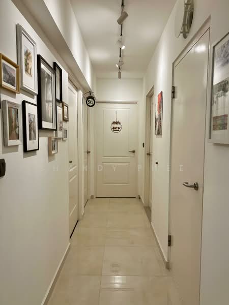 10B Boon Tiong Road HDB Flat For Sale at S$ 1,280,000 | PropertyGuru Singapore - Corridor