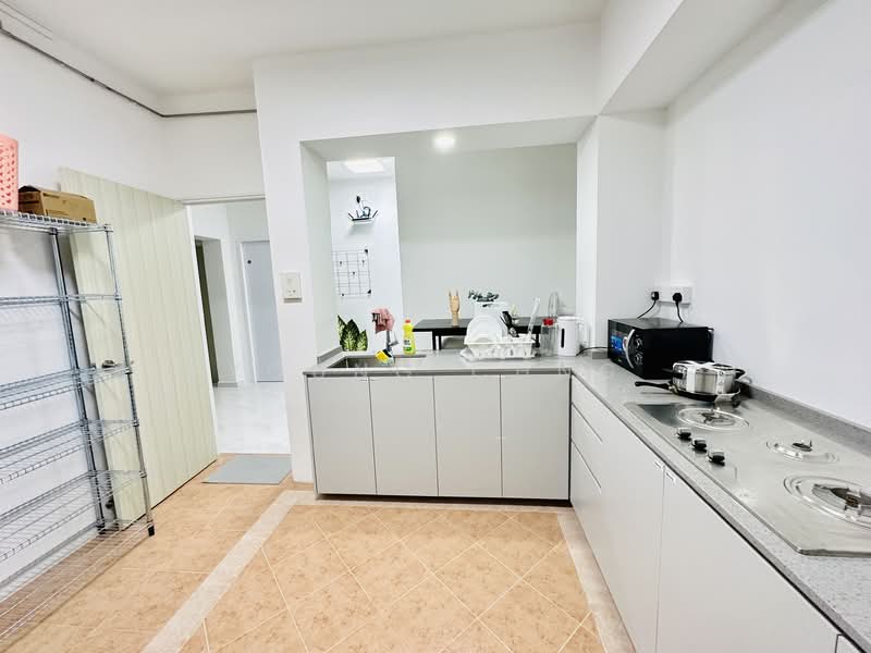 Ridgewood Condominium, 3 Ridgewood Close, Room Rental, 200 sqft, Condominium For Rent, by Young Chng, 500058585 - PropertyGuru.com.sg