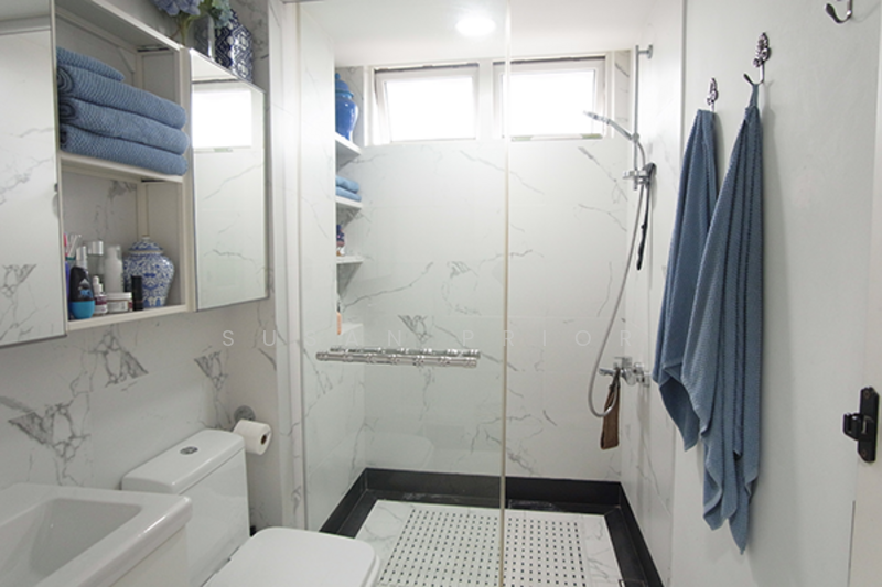 Scintillating Still Designer 3 Bed Apartment For Sale at S$ 2,400,000 | PropertyGuru Singapore