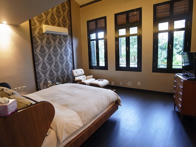 Elegant 3 Bed 4 Bath Everitt By The Park Conservation House For Sale at S$ 5,280,000 | PropertyGuru Singapore - Bedroom
