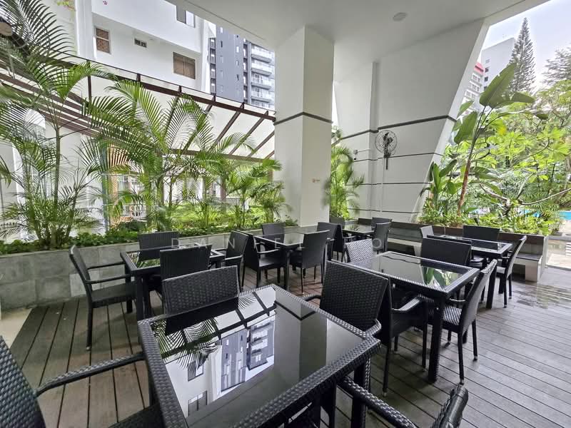 Elizabeth Heights, 57 Cairnhill Road, 4 Bedrooms, 2,600 sqft, Condominium For Rent, by Daniel Ho, 500058601 - Exterior - PropertyGuru.com.sg