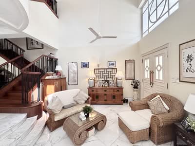 For Sale - Huge Classic Well Maintained Semi D At Holland Area