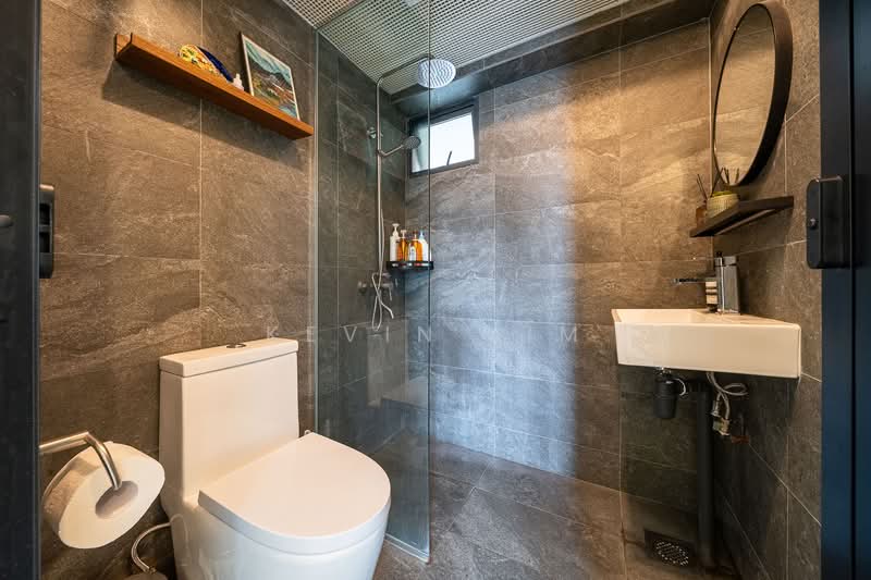 86 Dawson Road HDB Flat For Sale at S$ 1,250,000 | PropertyGuru Singapore - Bathroom