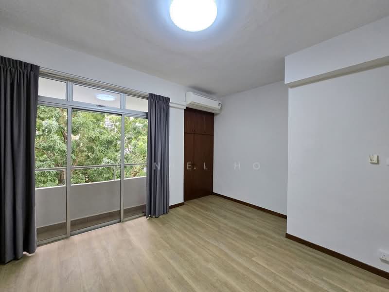 Elizabeth Heights, 57 Cairnhill Road, 4 Bedrooms, 2,600 sqft, Condominium For Rent, by Daniel Ho, 500058615 - Balcony - PropertyGuru.com.sg