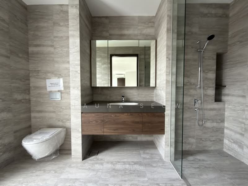 Brand New D10 Detached ❤️ Walk to Henry Park Primary, Grove Drive, 5 Bedrooms, 12,109 sqft, Detached House For Sale, by Shauna Seow, 500058621 - Bathroom - PropertyGuru.com.sg