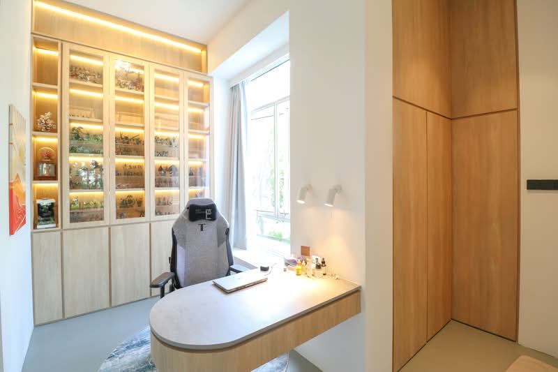 La Casa Condominium For Sale at S$ 1,100,000 | PropertyGuru Singapore - Study