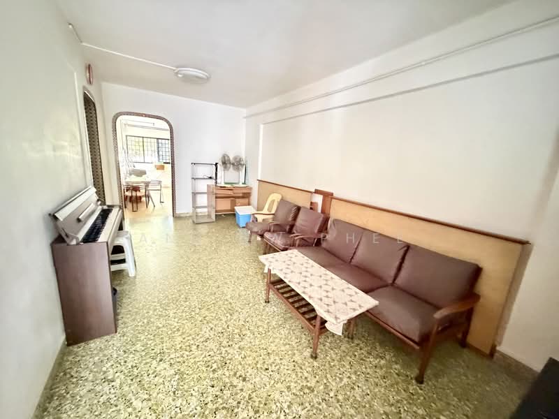 371 Clementi Avenue 4, 371 Clementi Avenue 4, 2 Bedrooms, 732 sqft, HDB Flat For Rent, by Andrew Phee, 500058640 - Living Room - PropertyGuru.com.sg