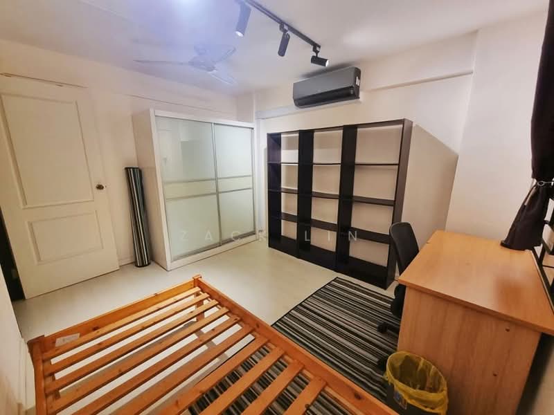2 Saint George's Road HDB Flat For Sale at S$ 399,999 | PropertyGuru Singapore - Bedroom