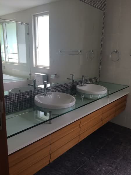 Gallop Green Condominium For Sale at S$ 10,500,000 | PropertyGuru Singapore - Bathroom