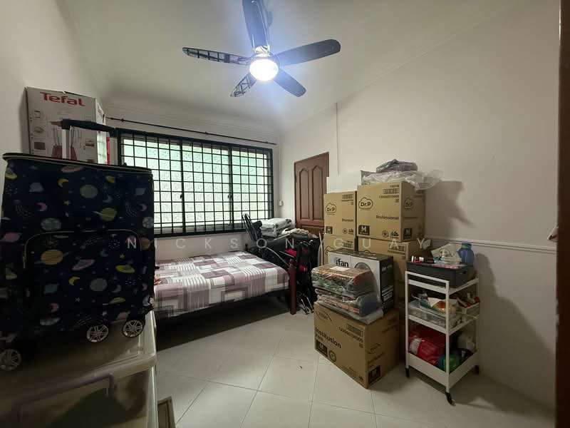 551 Pasir Ris Street 51 HDB Flat For Sale at S$ 720,000 | PropertyGuru Singapore - Bedroom