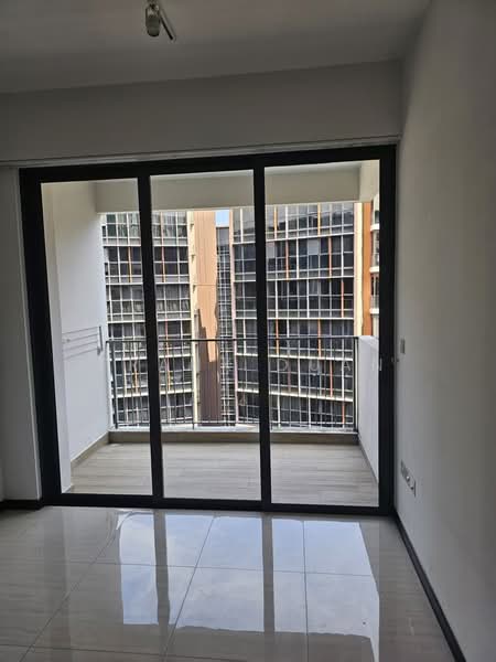 Sims Urban Oasis, 2 Sims Drive, 2 Bedrooms, 667 sqft, Condominium For Rent, by Frank Duan, 500058647 - Balcony - PropertyGuru.com.sg