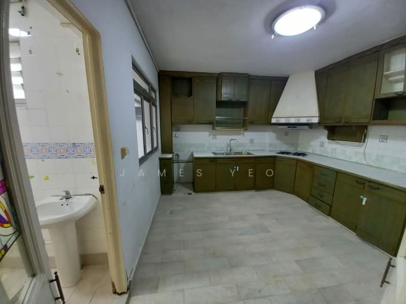 551 Pasir Ris Street 51 HDB Flat For Sale at S$ 750,000 | PropertyGuru Singapore - Kitchen