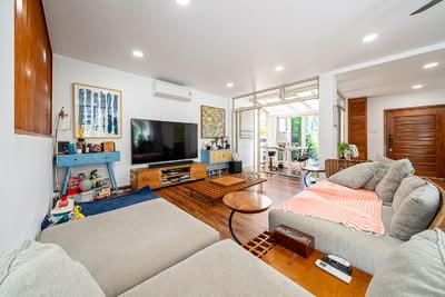 For Sale - Dunbar Walk