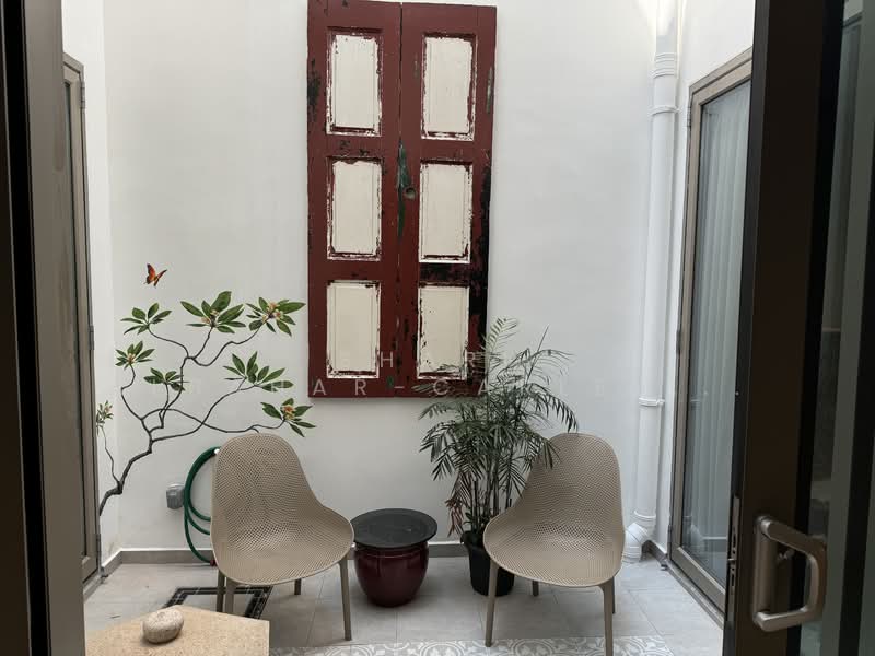 Niven Road Shophouse Ground Floor Only Newly Renovated, Niven Road, 2 Bedrooms, 1,000 sqft, Shophouse For Rent, by Shari Albahar-Carlesater, 500058667 - PropertyGuru.com.sg