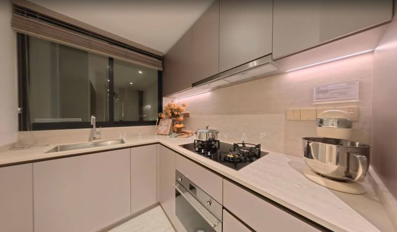 Pinery Residences, Tampines Street 94, 4 Bedrooms, 1,227 sqft, Condominium For Sale, by Helen Yap, 500058670 - Kitchen - PropertyGuru.com.sg
