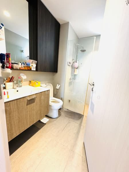 The Amore Executive Condominium For Sale at S$ 1,525,000 | PropertyGuru Singapore - Bathroom