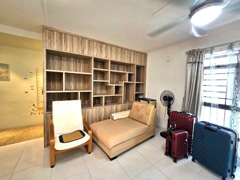 322B Anchorvale Drive, , 3 Bedrooms, 1,184 sqft, HDB Flat For Sale, by Eileen Leong, 500058672 - Living Room - PropertyGuru.com.sg
