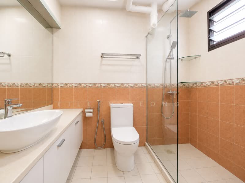 322B Anchorvale Drive, , 3 Bedrooms, 1,184 sqft, HDB Flat For Sale, by Eileen Leong, 500058672 - Master Bathroom - PropertyGuru.com.sg
