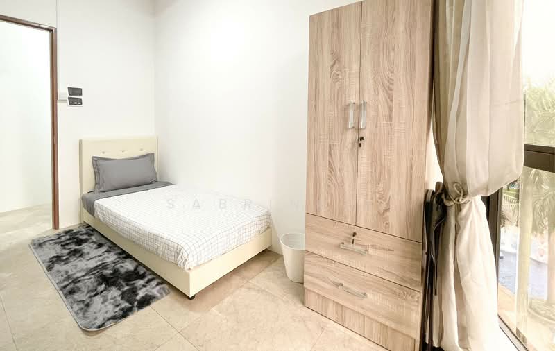 Heritage View, 8 Dover Rise, Room Rental, 120 sqft, Condominium For Rent, by Sabrina T, 500058700 - Common CR2 $1590 - PropertyGuru.com.sg