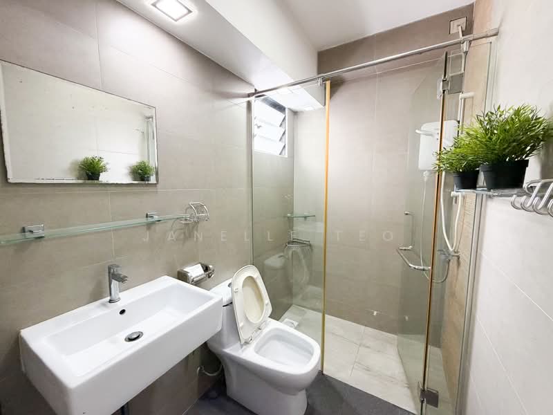 25B Jalan Membina, 25B Jalan Membina, Room Rental, 150 sqft, HDB Flat For Rent, by Janelle Teo, 500058706 - Bathroom - PropertyGuru.com.sg
