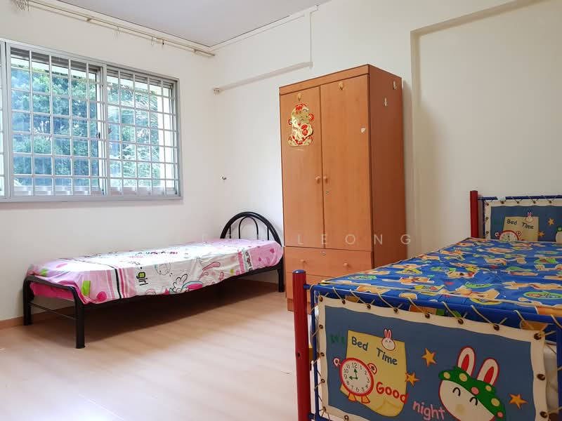 243 Bishan Street 22 HDB Flat For Sale at S$ 850,000 | PropertyGuru Singapore - Bedroom