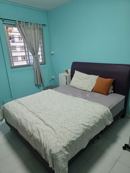 936 Jurong West Street 91 HDB Flat For Sale at S$ 428,000 | PropertyGuru Singapore - Bedroom