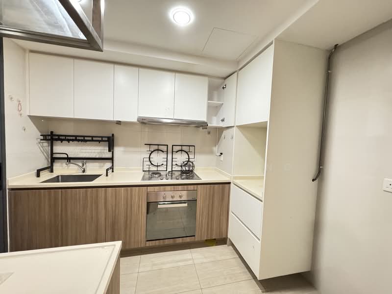 Hundred Palms Residences, 260 Yio Chu Kang Road, 3 Bedrooms, 1,130 sqft, Executive Condominium For Rent, by Cerlyn Zhang, 500058740 - Kitchen - PropertyGuru.com.sg
