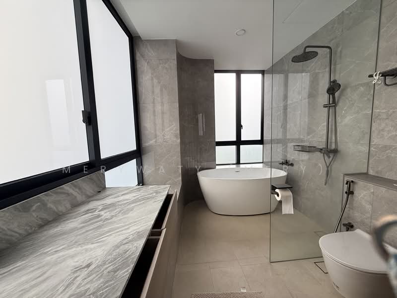 d'Leedon (Former Farrer Court) Condominium For Sale at S$ 4,388,000 | PropertyGuru Singapore - Bathroom