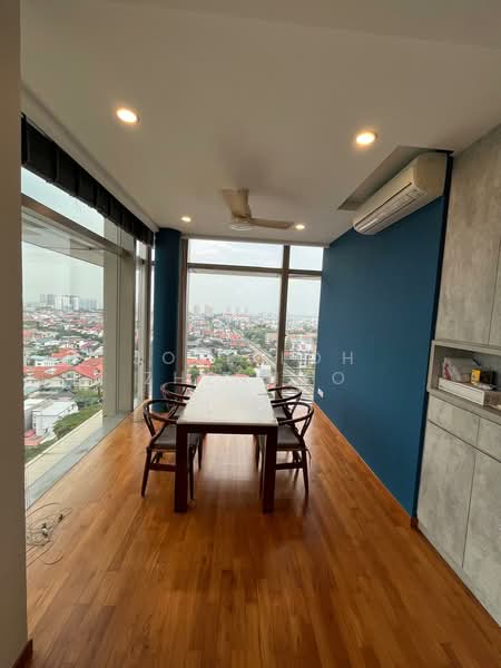 The Trumps Condominium For Sale at S$ 1,799,000 | PropertyGuru Singapore - Dining Room