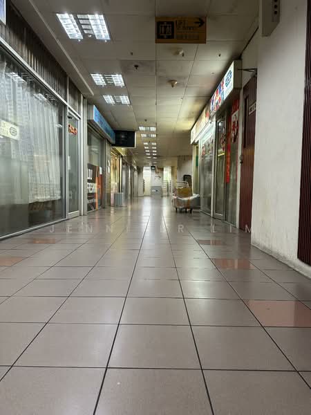 Golden Mile Tower, 6001 Beach Road, 279 sqft, Mall Shop For Sale, by Jennifer Lim, 500058779 - CommercialGuru.com.sg