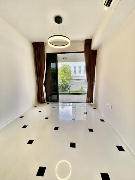 Sophia Hills Condominium For Sale at S$ 1,630,000 | PropertyGuru Singapore - Living Hall and Balcony