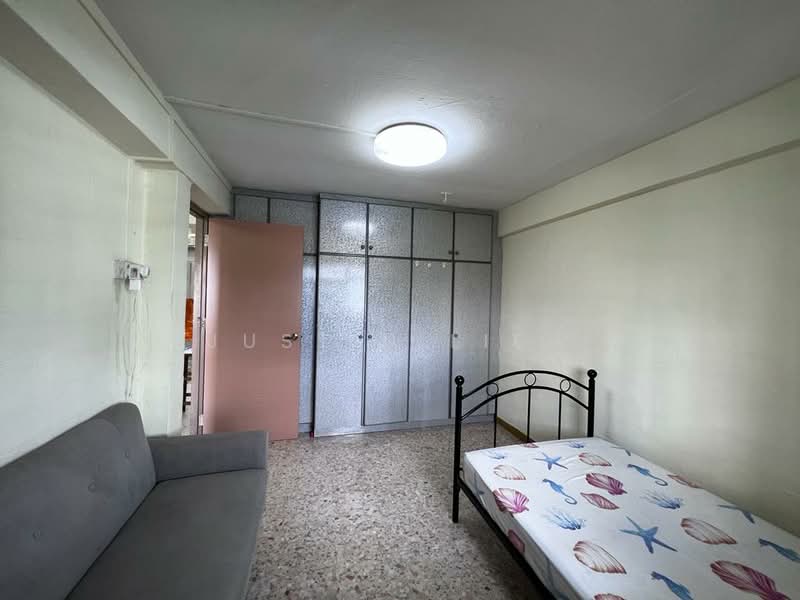 74 Whampoa Drive HDB Flat For Sale at S$ 408,000 | PropertyGuru Singapore - Bedroom