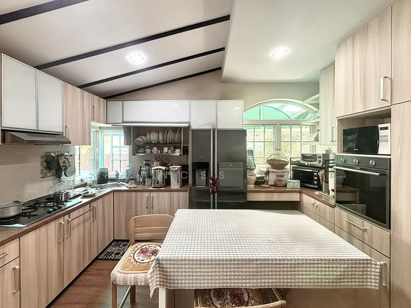 Jalan senang Corner Terrace For Sale at S$ 6,500,000 | PropertyGuru Singapore