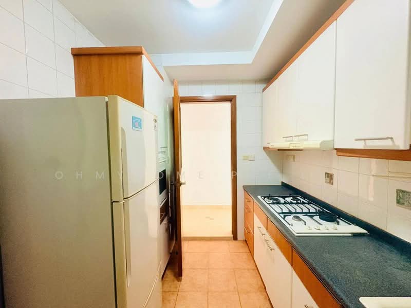 Chantilly Rise Condominium For Sale at S$ 1,500,000 | PropertyGuru Singapore - Kitchen