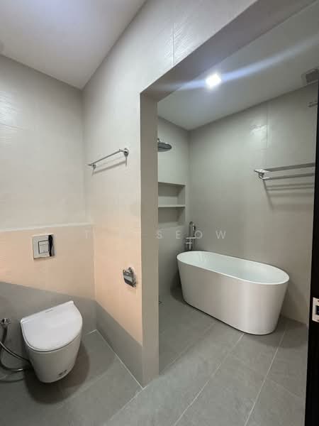 Katong 2sty New renovation., Carpmael road429912, 6 Bedrooms, 2,500 sqft, Terraced House For Rent, by Tim Seow, 500058835 - PropertyGuru.com.sg