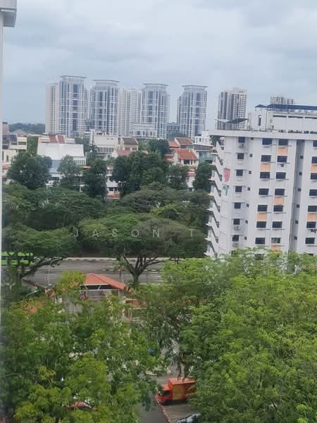 37 Bedok South Avenue 2 HDB Flat For Sale at S$ 525,000 | PropertyGuru Singapore - Exterior