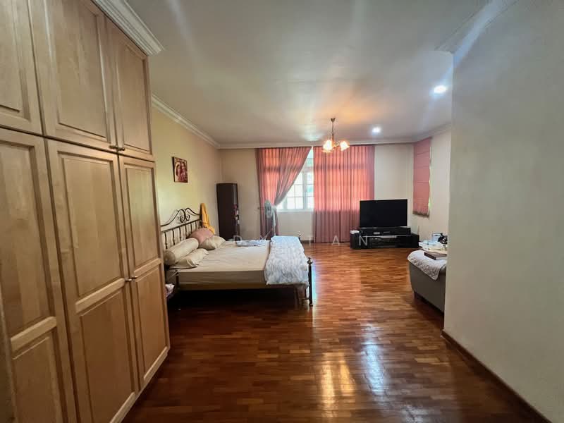 Seletar Hill Estate, jalan kelulut, 8 Bedrooms, 4,112 sqft, Semi-Detached House For Sale, by Andy Tan, 500058848 - Bedroom - PropertyGuru.com.sg
