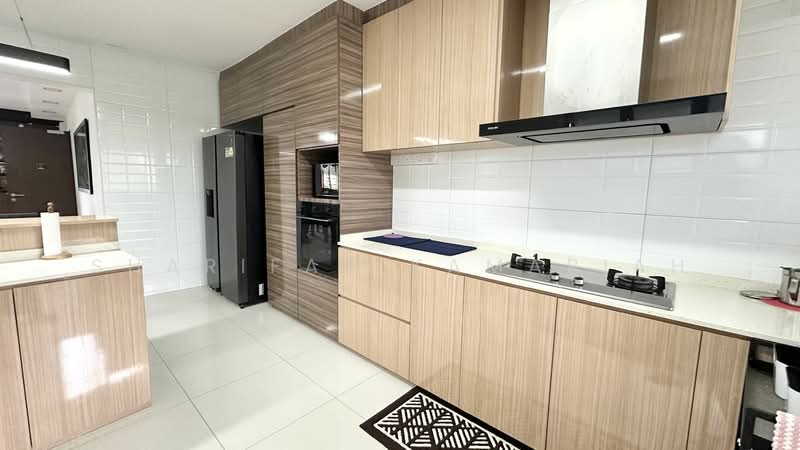 332 Jurong East Avenue 1 HDB Flat For Sale at S$ 675,000 | PropertyGuru Singapore - Kitchen