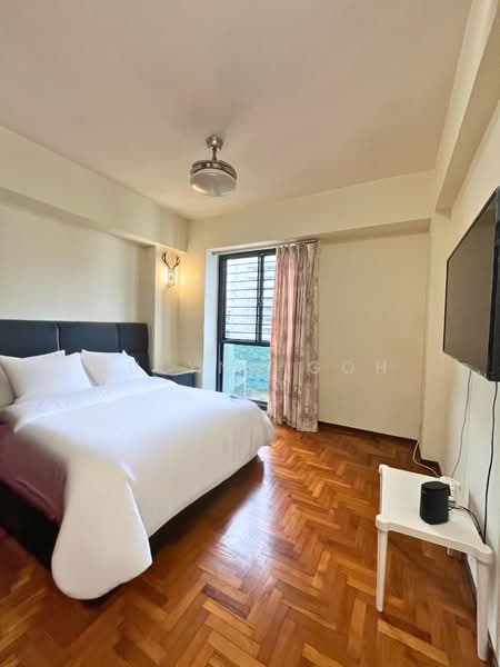 Regentville Condominium For Sale at S$ 1,499,999 | PropertyGuru Singapore - Bedroom