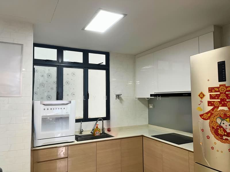 Regentville Condominium For Sale at S$ 1,499,999 | PropertyGuru Singapore - Kitchen