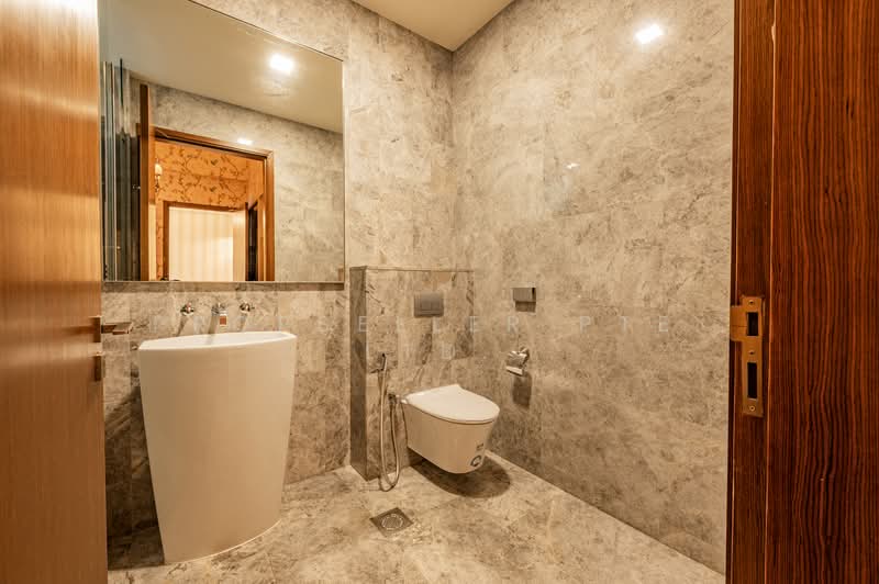 Bijou Condominium For Sale at S$ 1,040,000 | PropertyGuru Singapore - Bathroom