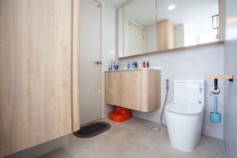 The Quartz Condominium For Sale at S$ 2,600,000 | PropertyGuru Singapore - Bathroom